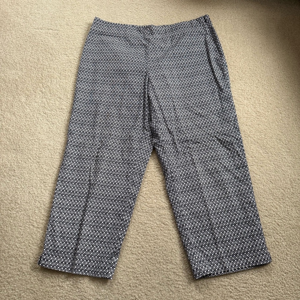 Talbots stretch Capri pants